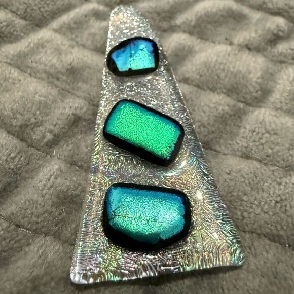 Set of 4 Modern Fused Glass Pendants – Bold Abstract Art with Iridescent Sparkle - Picture 14 of 17